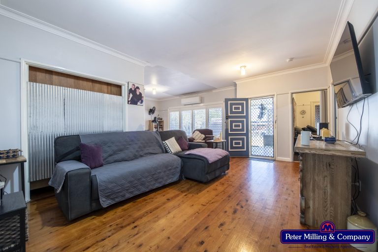 3 bedroom house at 51 Clive Street, Wellington NSW 2820 - photo 4