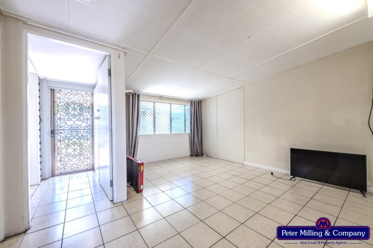 2 bedroom house at 12 Railway Avenue, Wellington NSW 2820 - photo 7