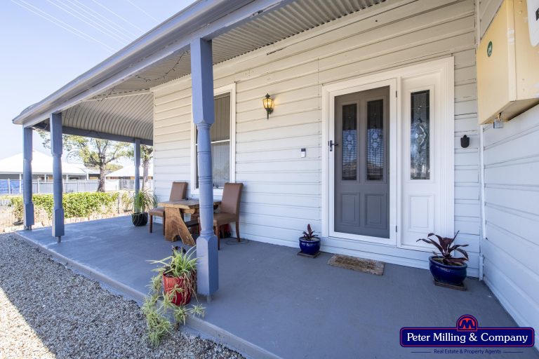 4 bedroom house at 96 Swift Street, Wellington NSW 2820 - photo 3