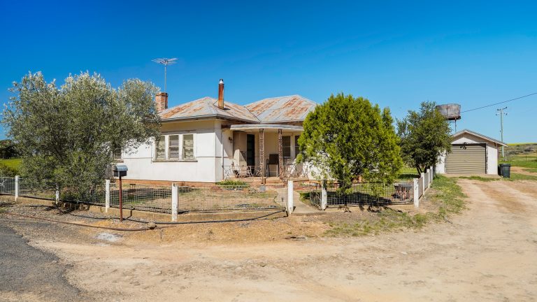 3 bedroom mixed farming property at 'Belvedere' 565 Gollan Road, Goolma NSW 2852 - photo 25