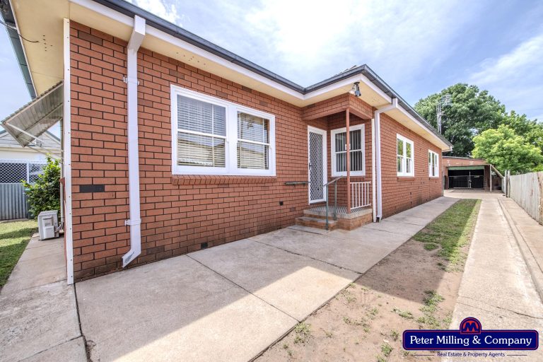 3 bedroom house at 20 Percy Street, Wellington NSW 2820 - photo 3