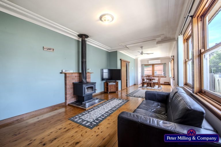 3 bedroom house at 20 Percy Street, Wellington NSW 2820 - photo 5