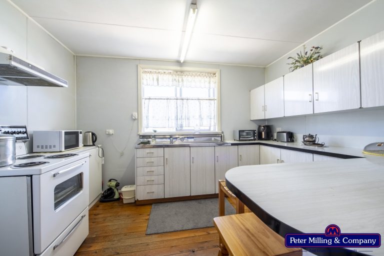 3 bedroom house at 5 Clive Street, Wellington NSW 2820 - photo 7