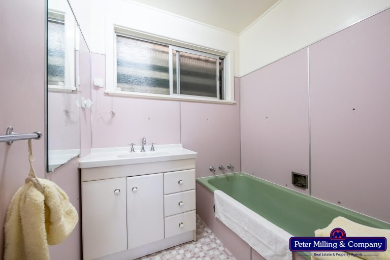 3 bedroom house at 5 Clive Street, Wellington NSW 2820 - photo 15