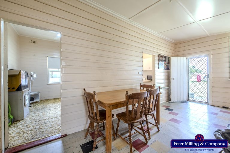 4 bedroom house at 31 Whiteley Street, Wellington NSW 2820 - photo 7