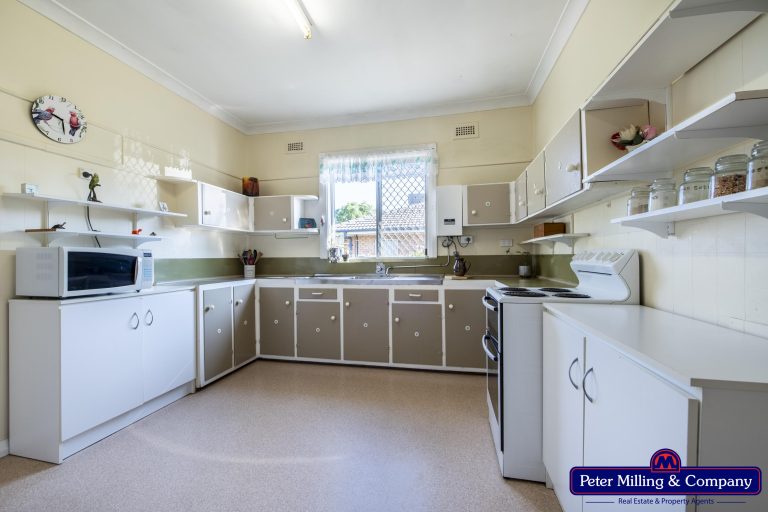 3 bedroom house at 13 Taylor Street, Dubbo NSW 2830 - photo 6