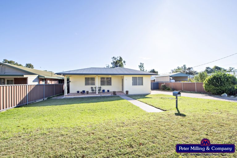 3 bedroom house at 18 Montefiores Street, Wellington NSW 2820 - photo 2