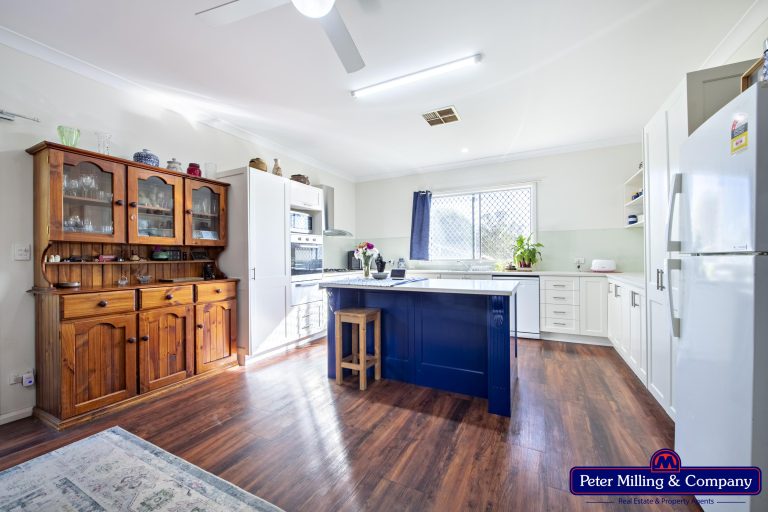 4 bedroom house at 112 Gobolion Street, Wellington NSW 2820 - photo 4