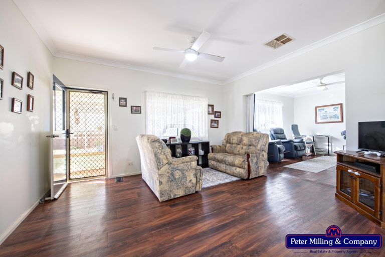 4 bedroom house at 112 Gobolion Street, Wellington NSW 2820 - photo 6