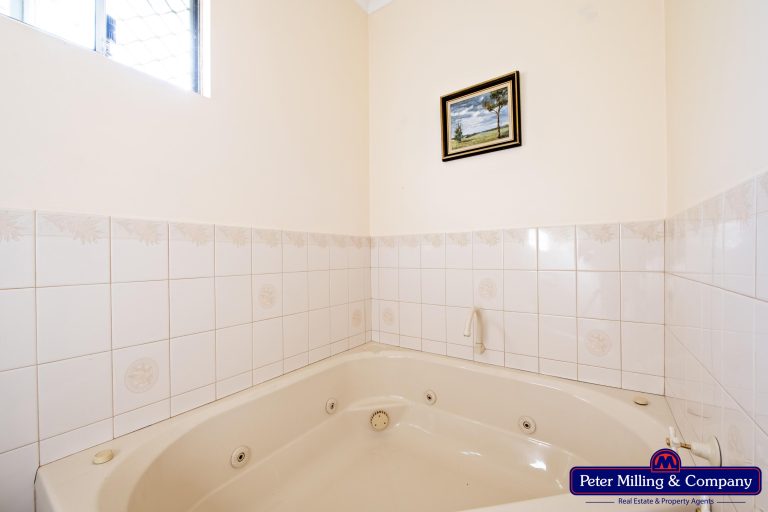 4 bedroom house at 112 Gobolion Street, Wellington NSW 2820 - photo 11