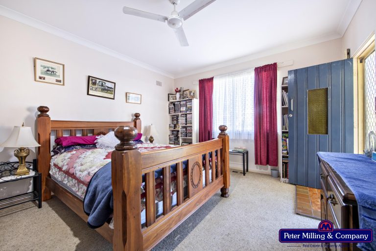 4 bedroom house at 112 Gobolion Street, Wellington NSW 2820 - photo 12