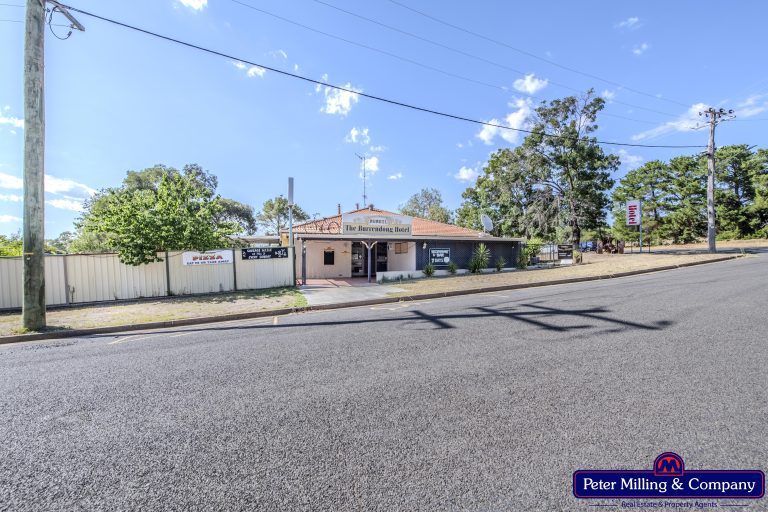 3 bedroom house at 34 & 36 Railway Parade Mumbil Via, Wellington NSW 2820 - photo 3