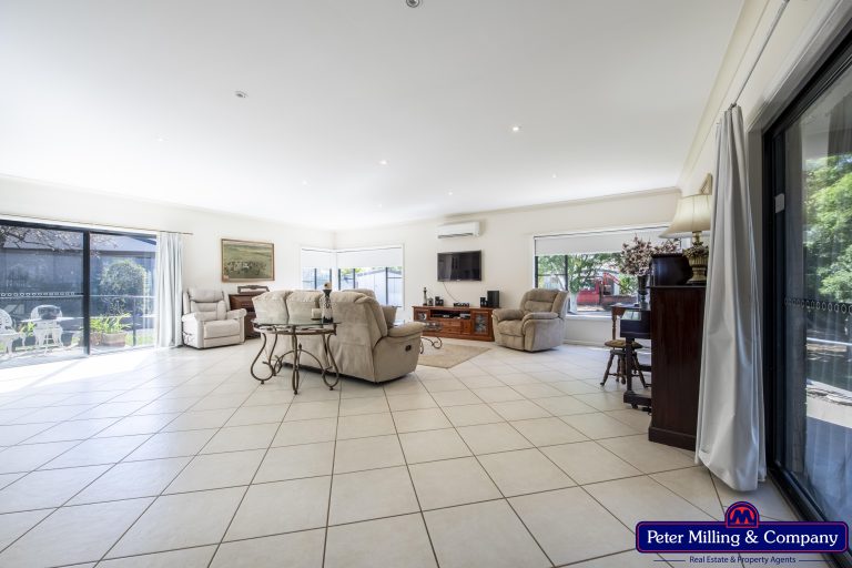 4 bedroom house at 442 Macquarie Street, Dubbo NSW 2830 - photo 5