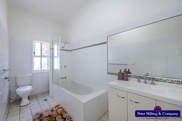 4 bedroom house at 85 Gisborne Street, Wellington NSW 2820 - photo 8