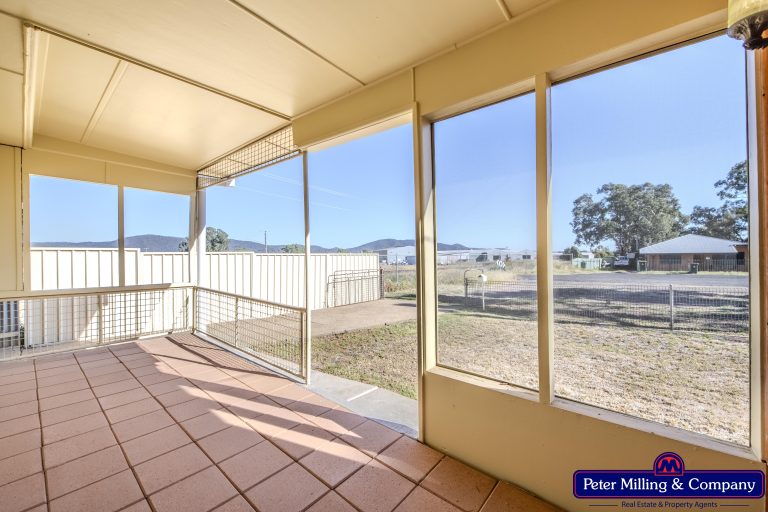 3 bedroom house at 29 Charles Street, Wellington NSW 2820 - photo 5