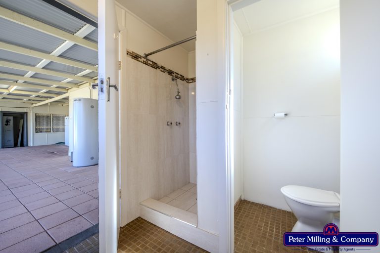 3 bedroom house at 29 Charles Street, Wellington NSW 2820 - photo 15