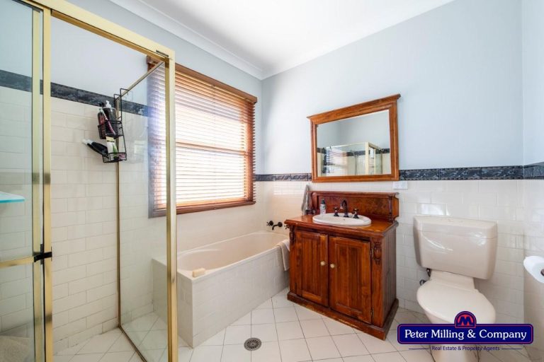 4 bedroom house at 85 Marsh Street, Wellington NSW 2820 - photo 13