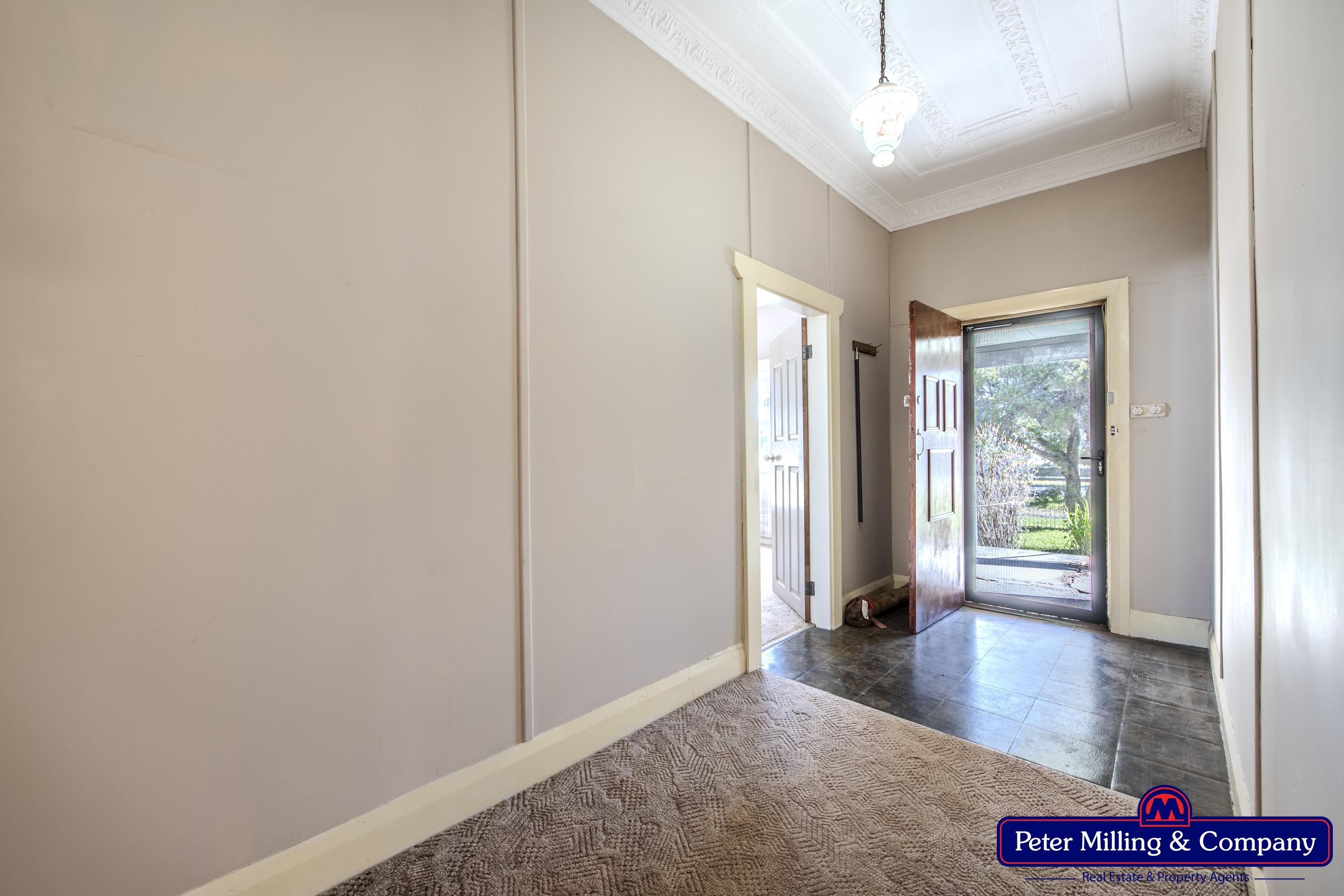4 bedroom house at 38 Simpson Street, Wellington NSW 2820 - photo 3
