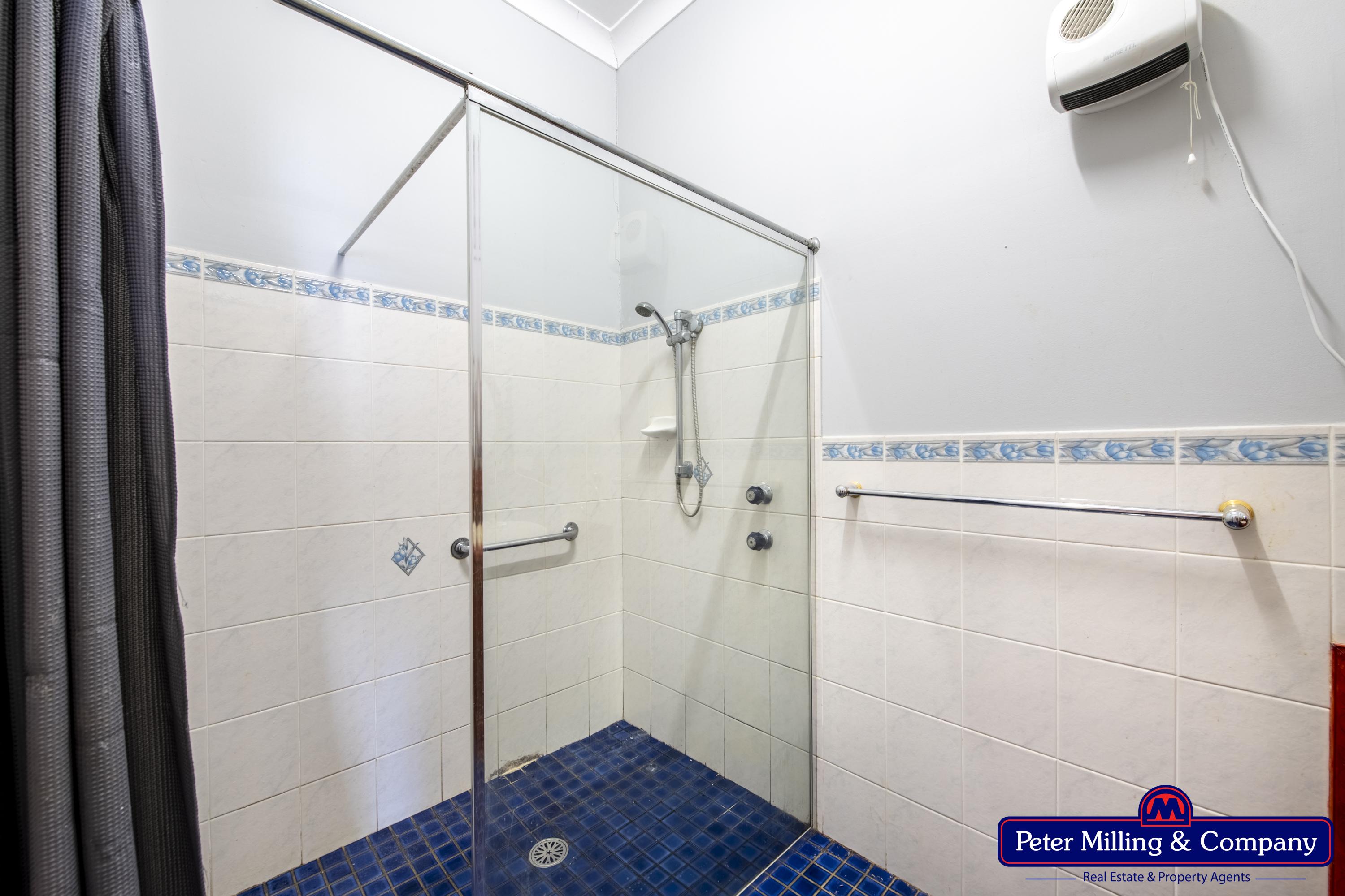 4 bedroom house at 38 Simpson Street, Wellington NSW 2820 - photo 9