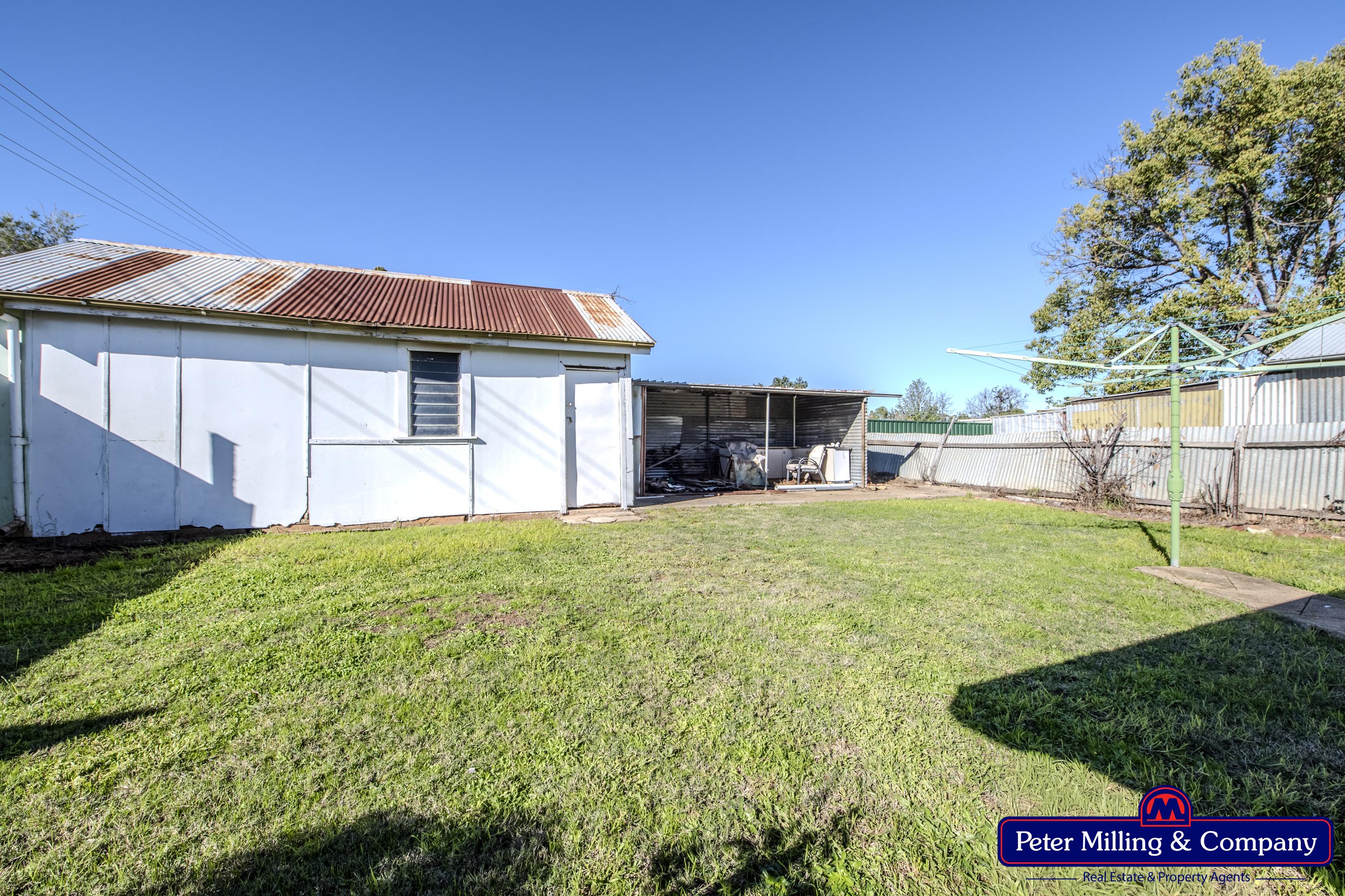 4 bedroom house at 38 Simpson Street, Wellington NSW 2820 - photo 15