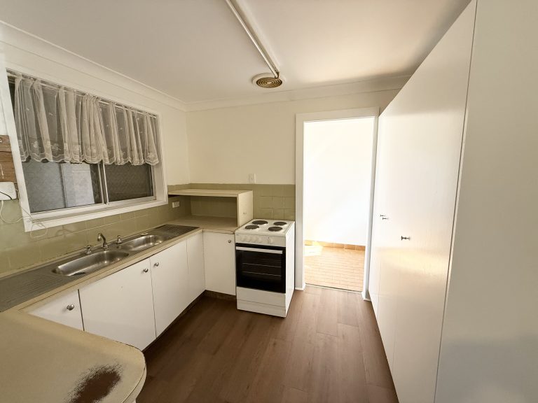 3 bedroom house at 22 Reid Street, Wellington NSW 2820