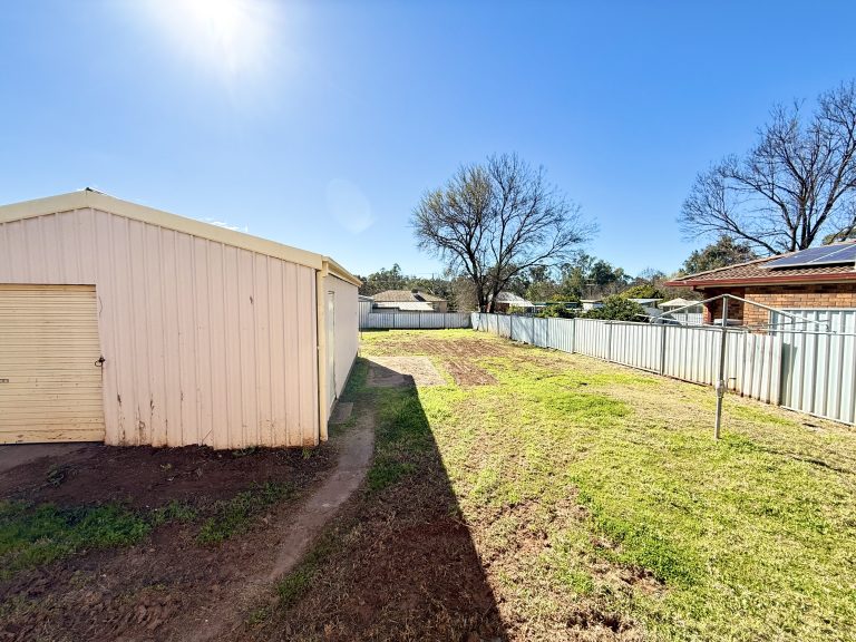 3 bedroom house at 22 Reid Street, Wellington NSW 2820