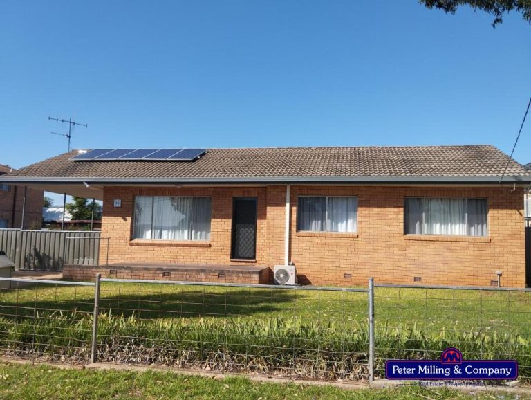 4 bedroom house at 51 Bennett Street, Dubbo NSW 2830 - photo 3