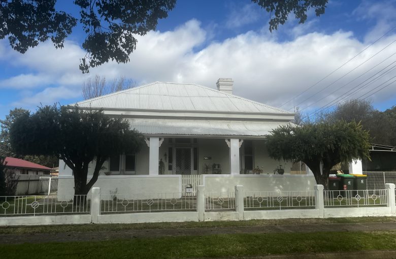 4 bedroom house at 1 Gisborne Street, Wellington NSW 2820