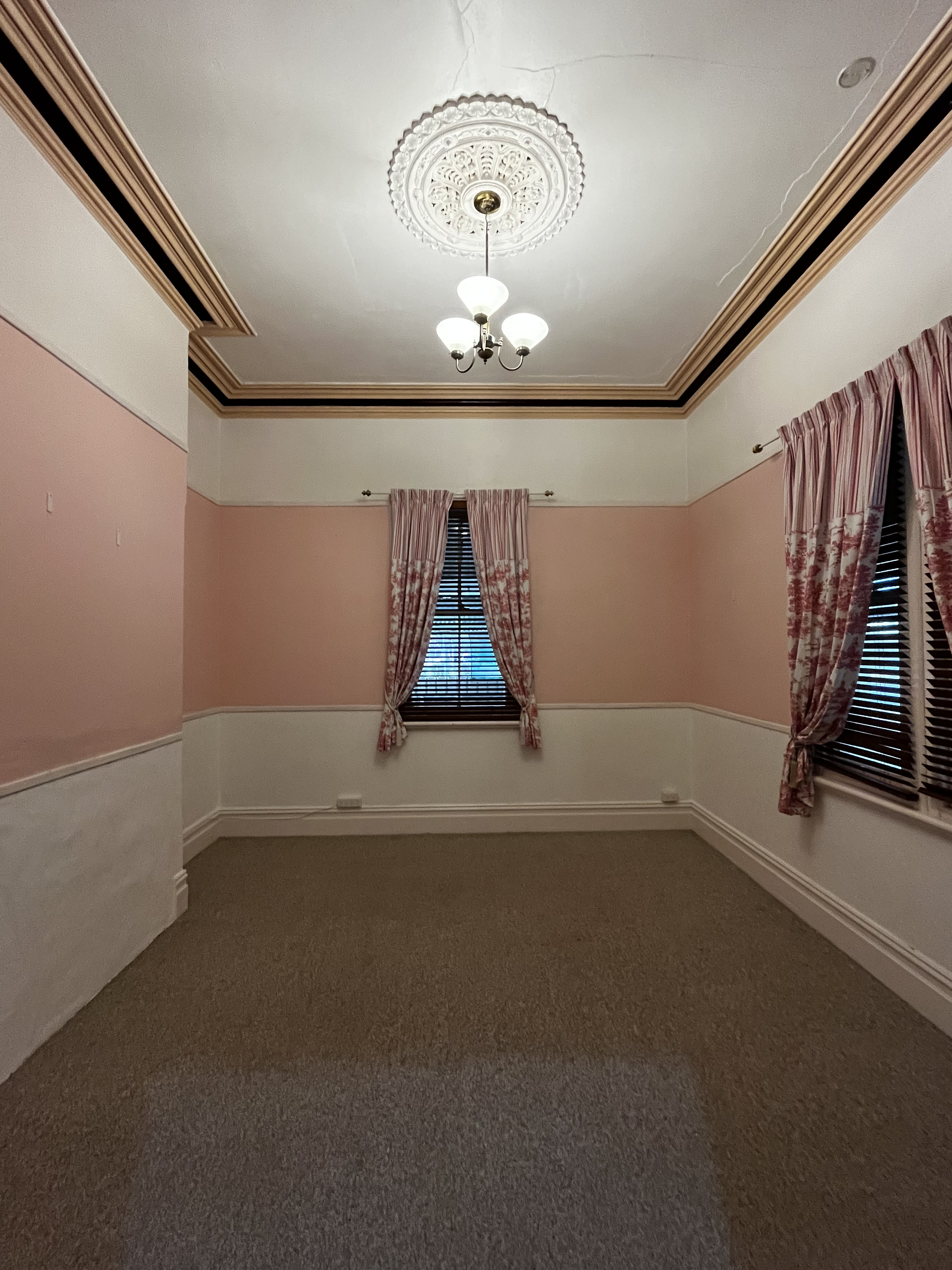 4 bedroom house at 1 Gisborne Street, Wellington NSW 2820
