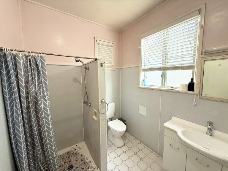 3 bedroom house at 5 Montefiores Street, Montefiores NSW 2820