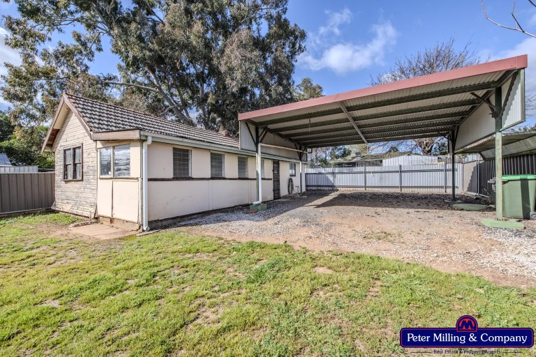 3 bedroom house at 111 Gobolion Street, Wellington NSW 2820