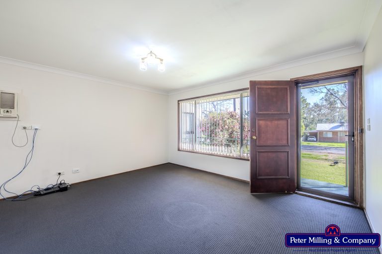 3 bedroom house at 111 Gobolion Street, Wellington NSW 2820