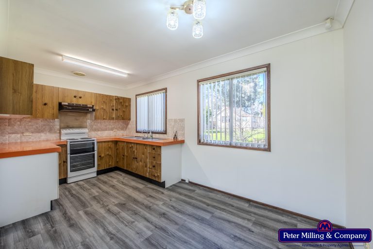 3 bedroom house at 111 Gobolion Street, Wellington NSW 2820