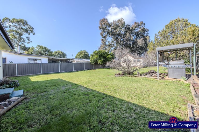 3 bedroom house at 111 Gobolion Street, Wellington NSW 2820