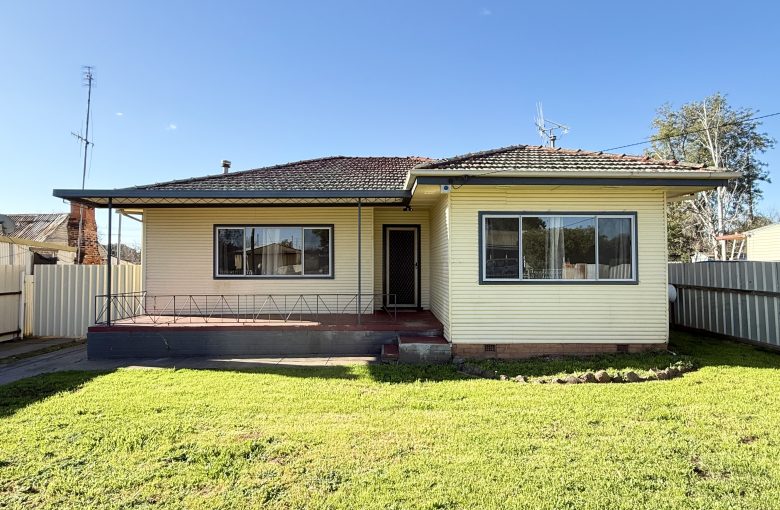 4 bedroom house at 12 Dibbs Street, Wellington NSW 2820