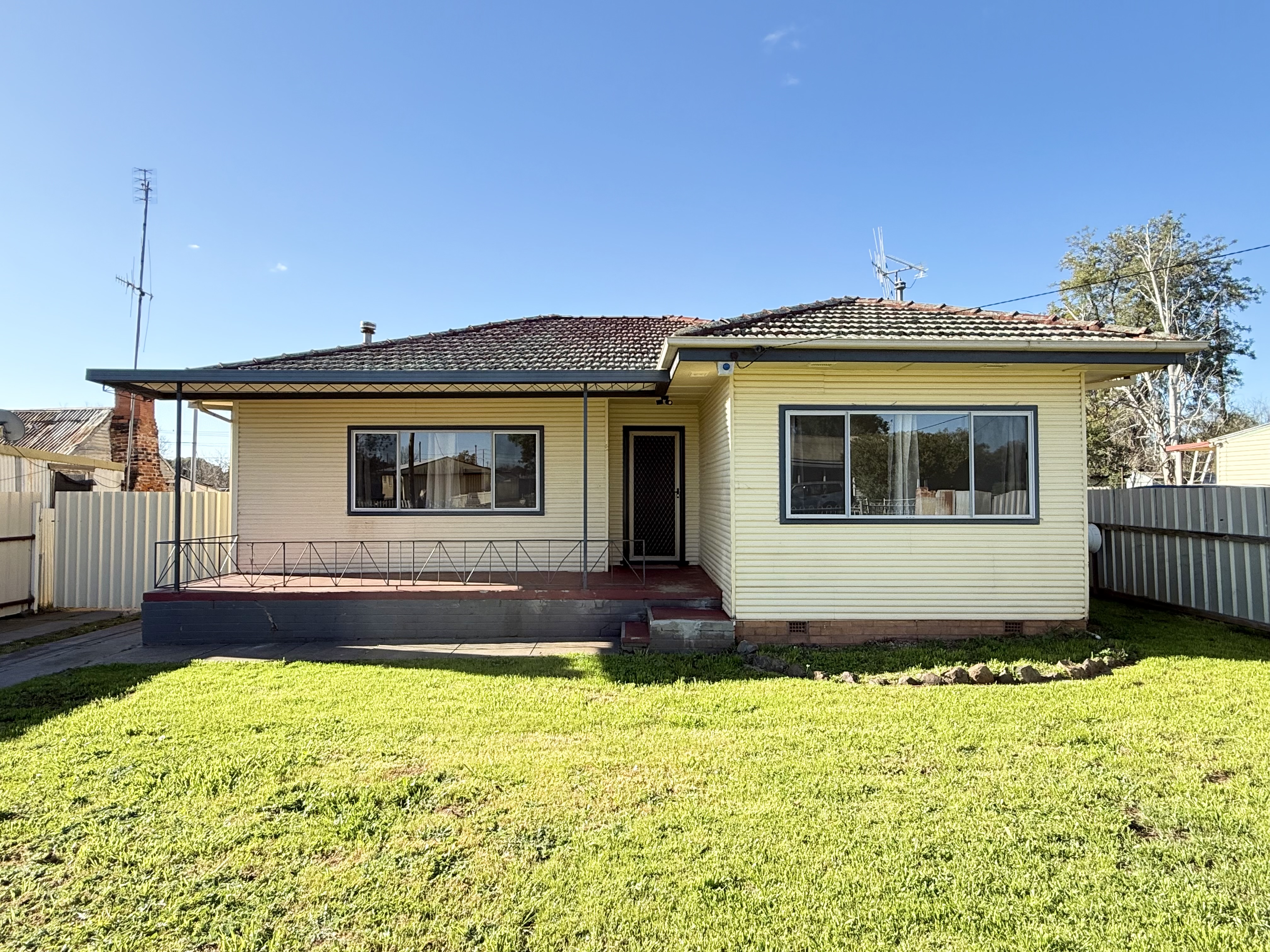 4 bedroom house at 12 Dibbs Street, Wellington NSW 2820