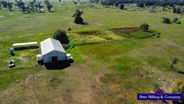 4 bedroom mixed farming property at 'Kartika' 431 Logans Road, Tottenham NSW 2873