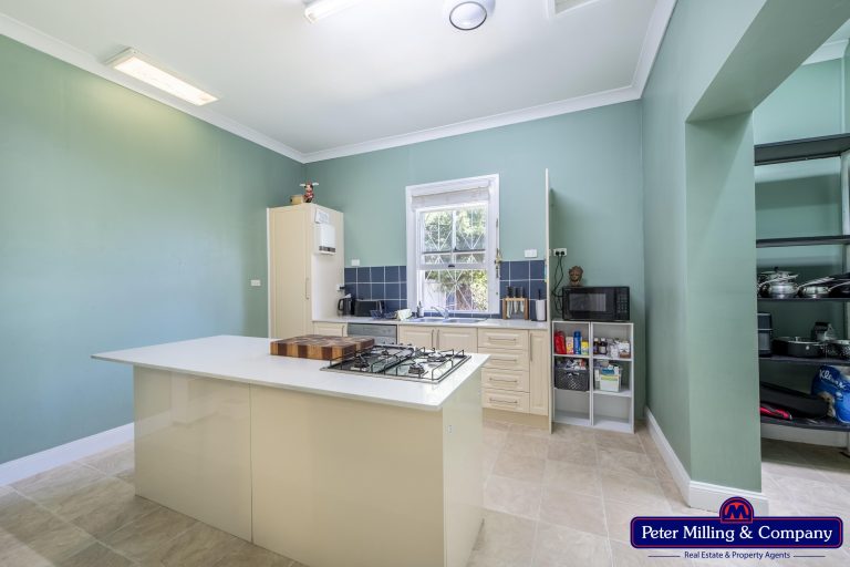 5 bedroom house at 120 Arthur Street, Wellington NSW 2820