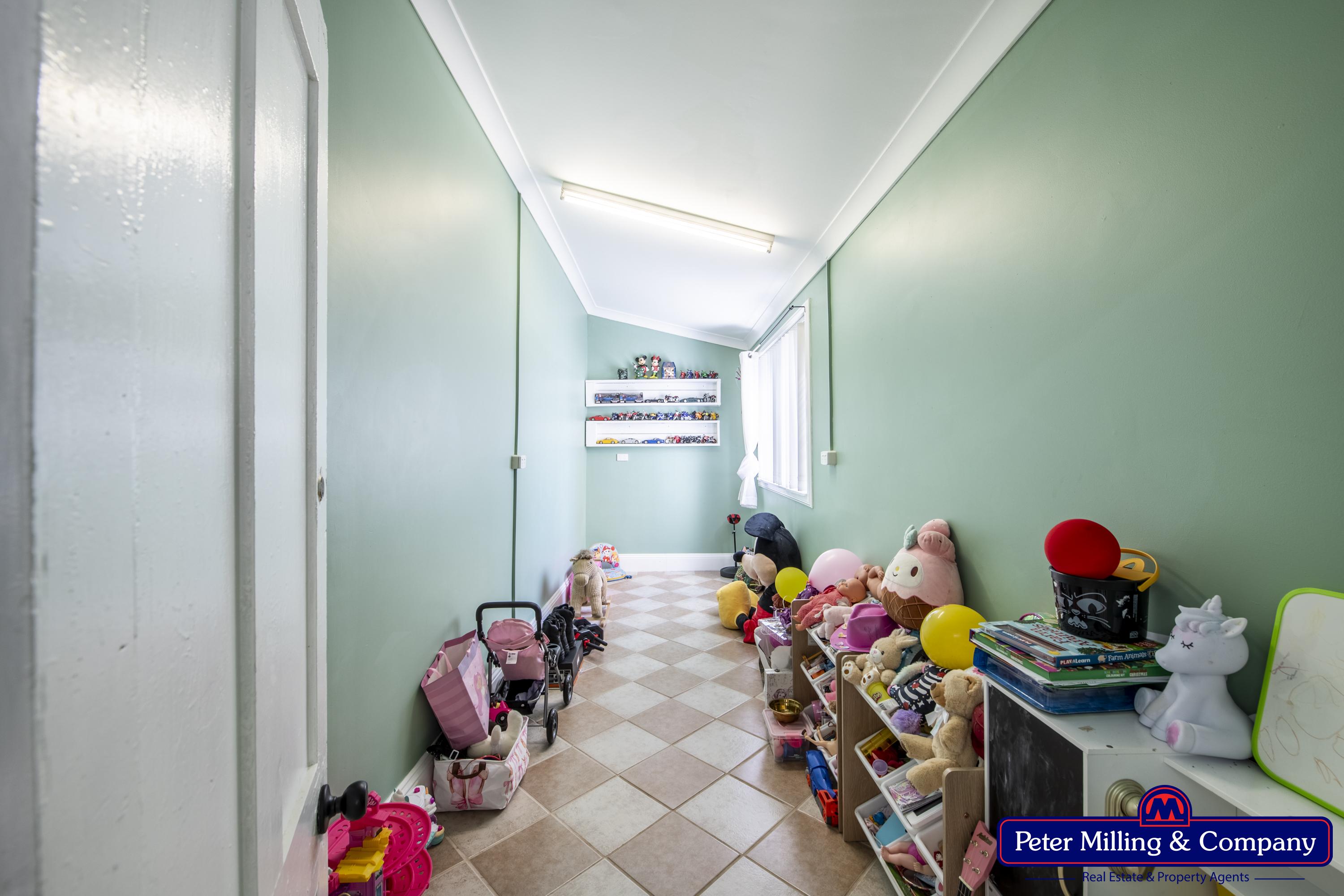 5 bedroom house at 120 Arthur Street, Wellington NSW 2820