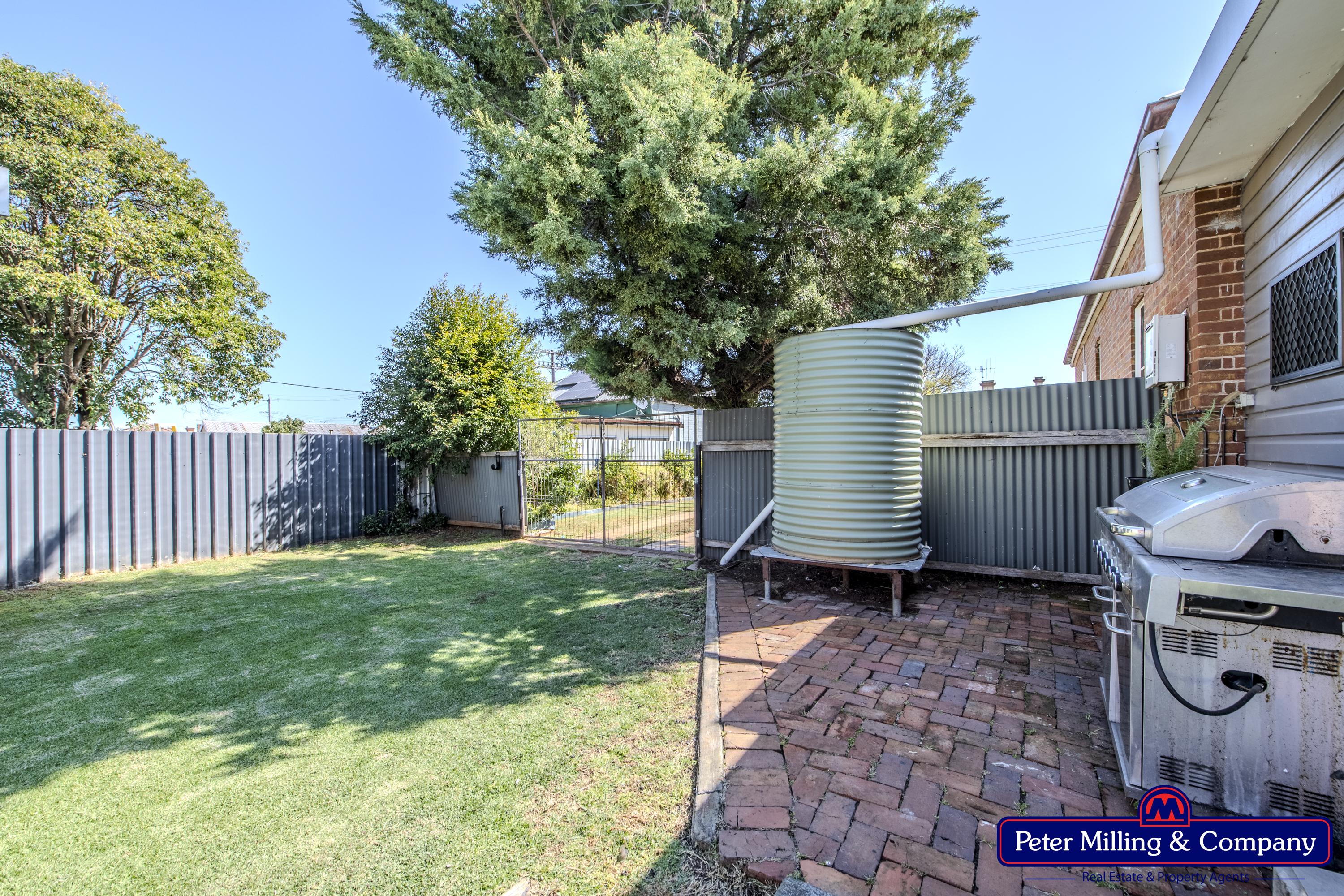 5 bedroom house at 120 Arthur Street, Wellington NSW 2820