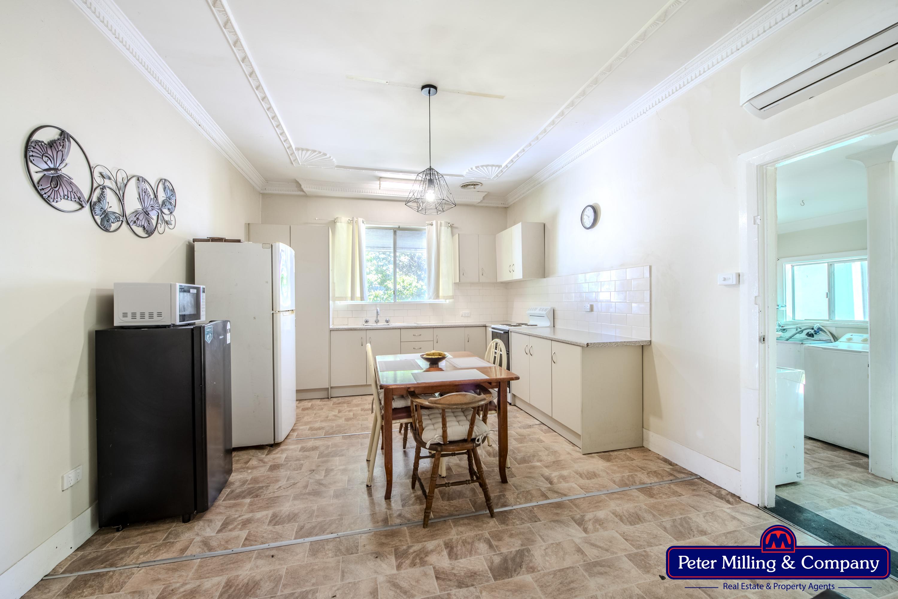 3 bedroom house at 12 Montefiores Street, Wellington NSW 2820