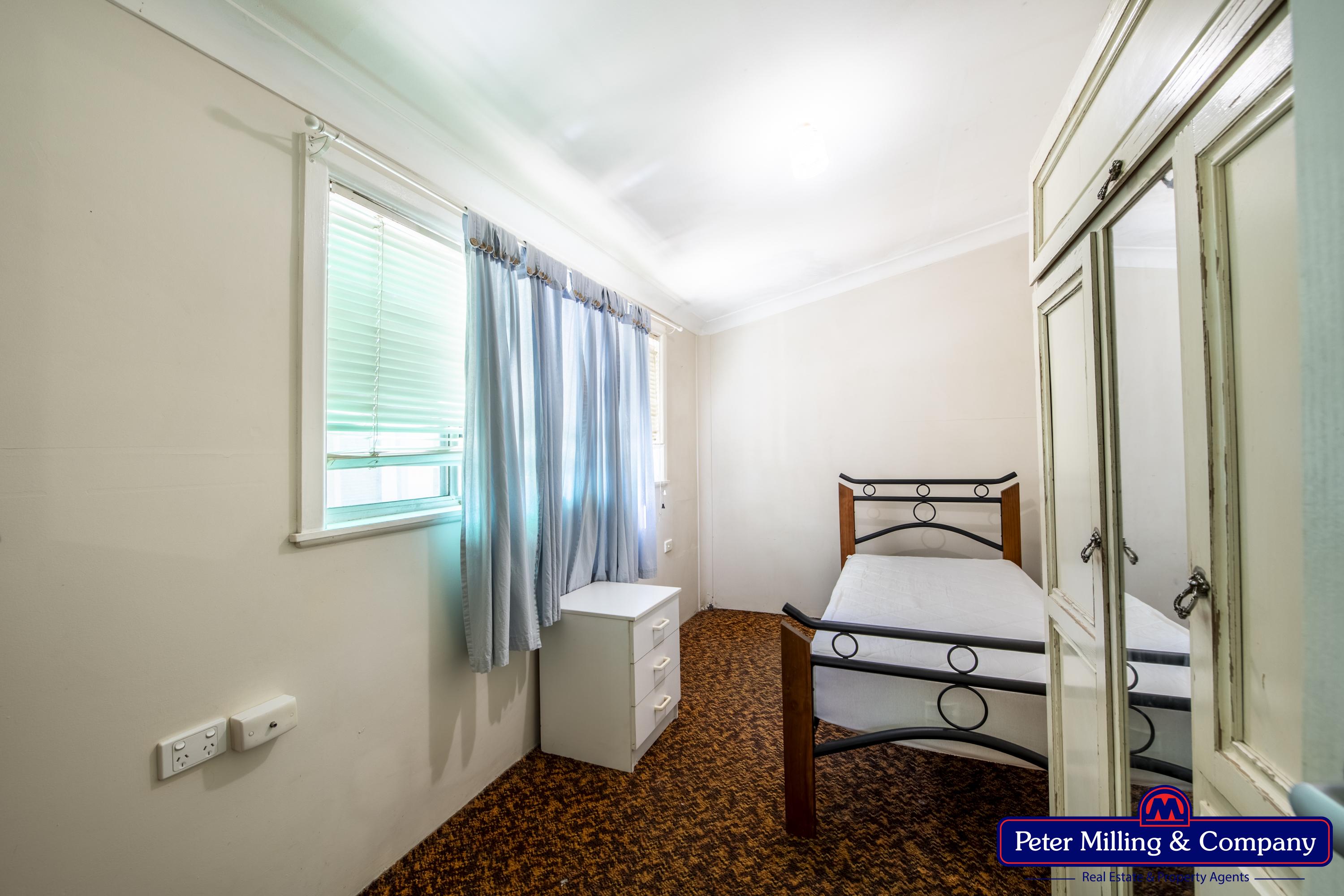 3 bedroom house at 12 Montefiores Street, Wellington NSW 2820