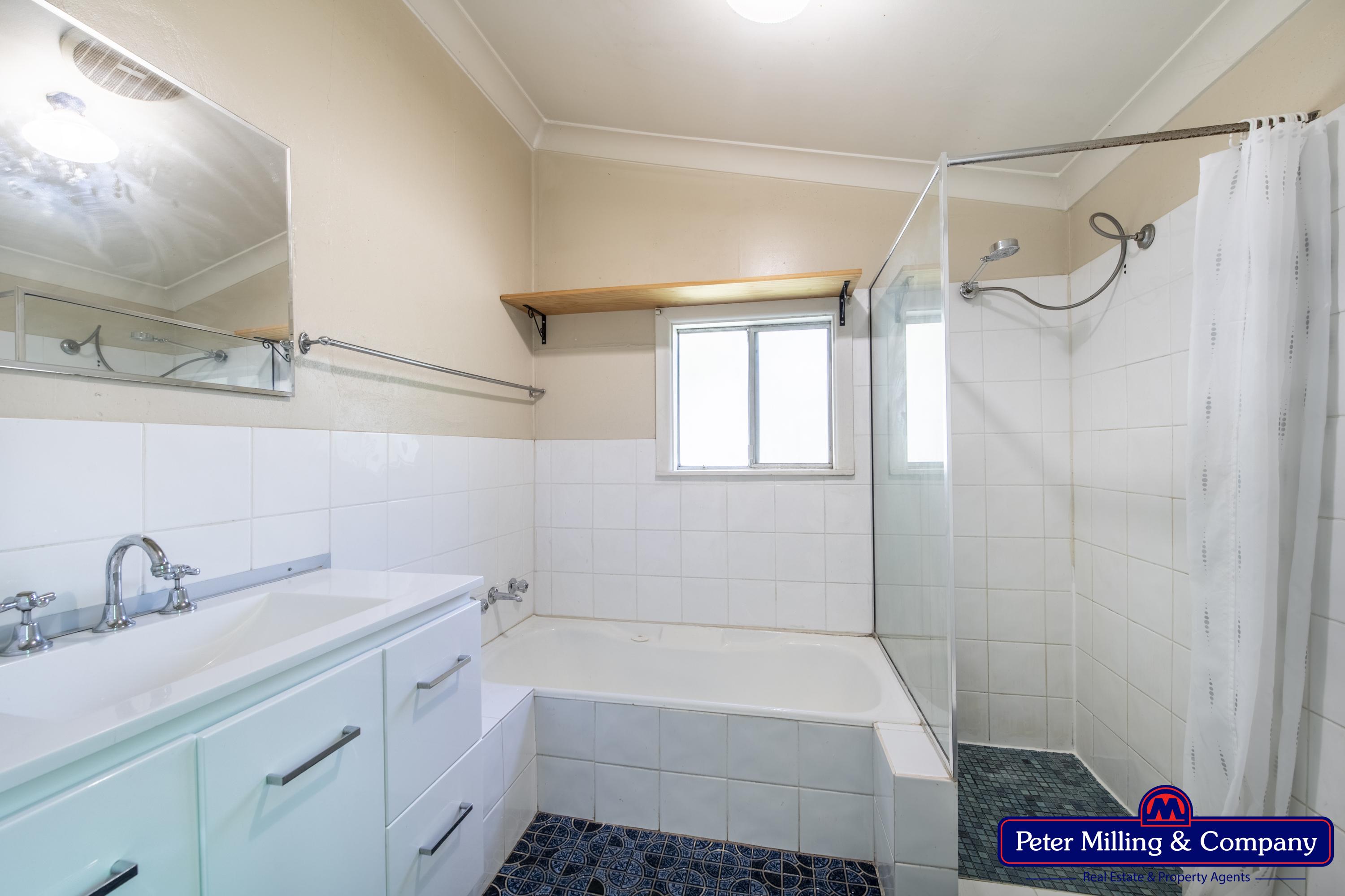 3 bedroom house at 12 Montefiores Street, Wellington NSW 2820