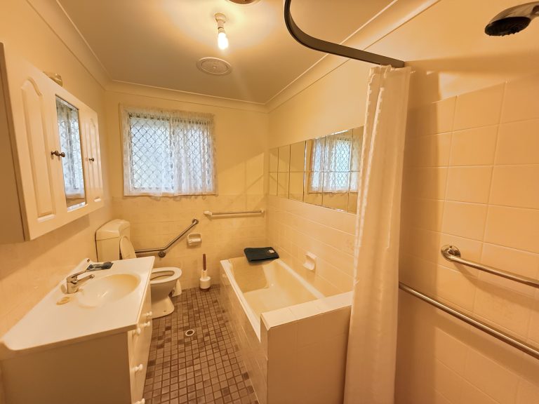 3 bedroom house at 51 Showground Road, Wellington NSW 2820