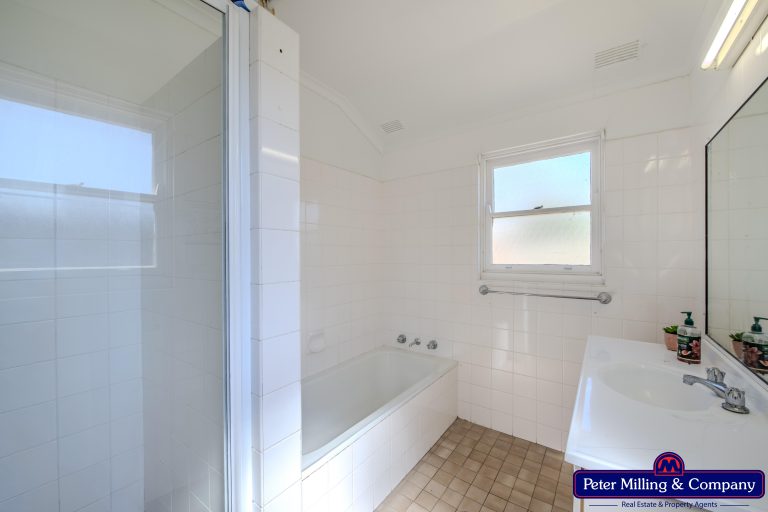 3 bedroom house at 17 Maughan Street, Wellington NSW 2820