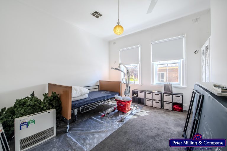 3 bedroom house at 17 Maughan Street, Wellington NSW 2820
